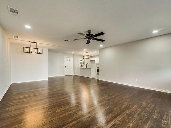 3rd image of 4332 Diaz Ave