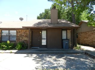 909 NE Tortoise Dr APT 2, Lawton, OK 73507