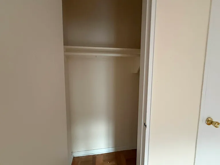 8700 25th Ave #2R — Photo 6