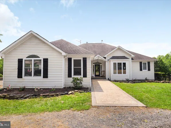 6598 Great Dane Ct, Marshall, VA 20115