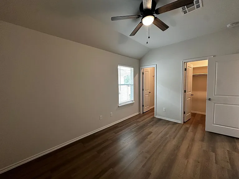 3805 Franks Way — Photo 14