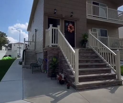 5th image of 612 Lamoka Ave
