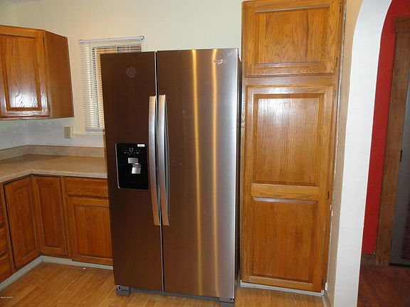 5th image of 3149 E Towner St