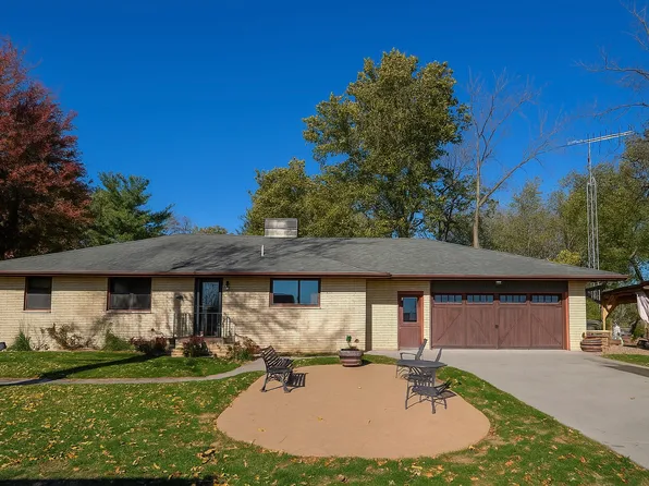 103 1st St, Lynnville, IA 50153