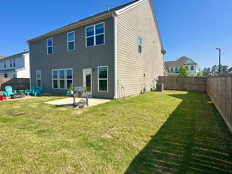 150 Riverclub Rd — Photo 2