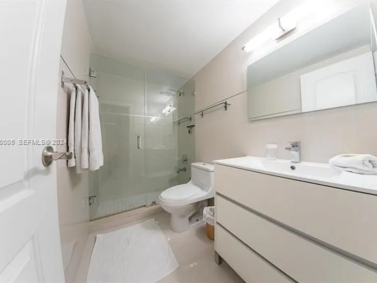 5601 Collins Ave #1206 — Photo 14