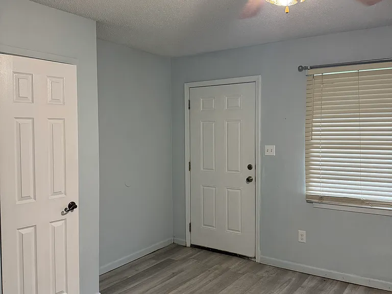 9180 Bowman Ave — Photo 6