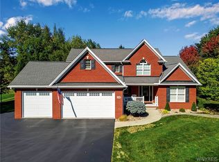 8300 Stahley Rd, East Amherst, NY 14051