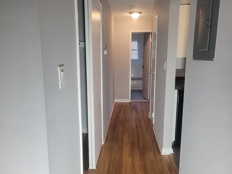 56 Manchester Ct #B — Photo 10