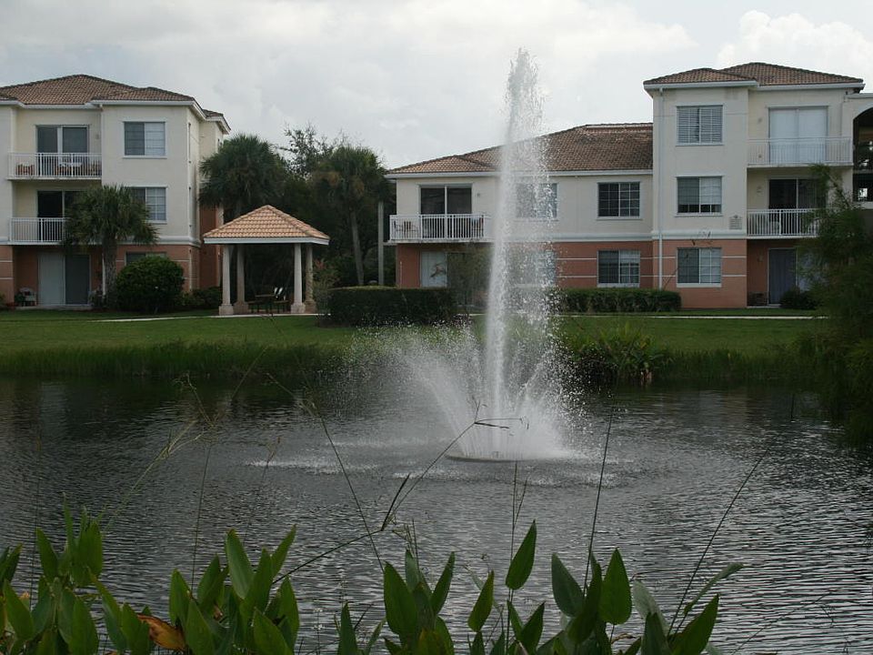 1st image of 7302 Myrtlewood Cir W #703