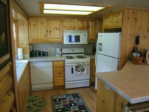 5th image of 837 Tehama Dr