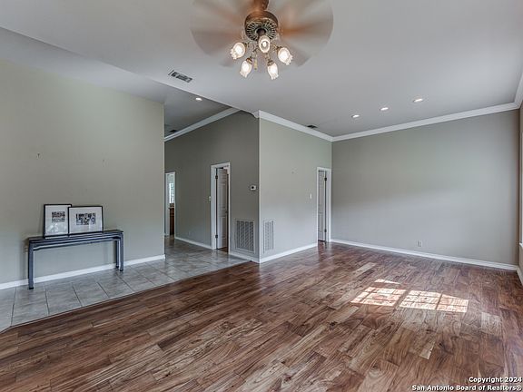 4th image of 3126 TWISTED CREEK ST