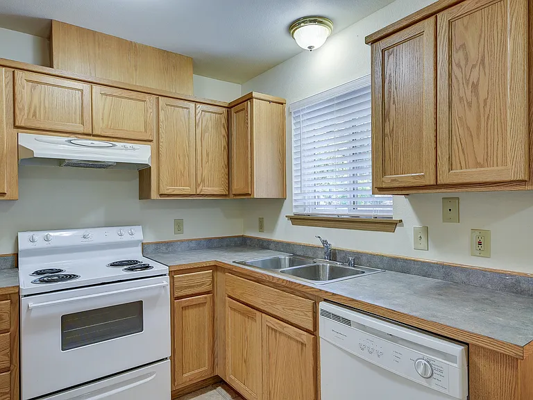 M0833 Arbor Terrace Condo's — Photo 23