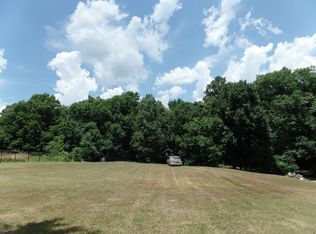 17560 Springtown Main St, Gentry, AR 72734