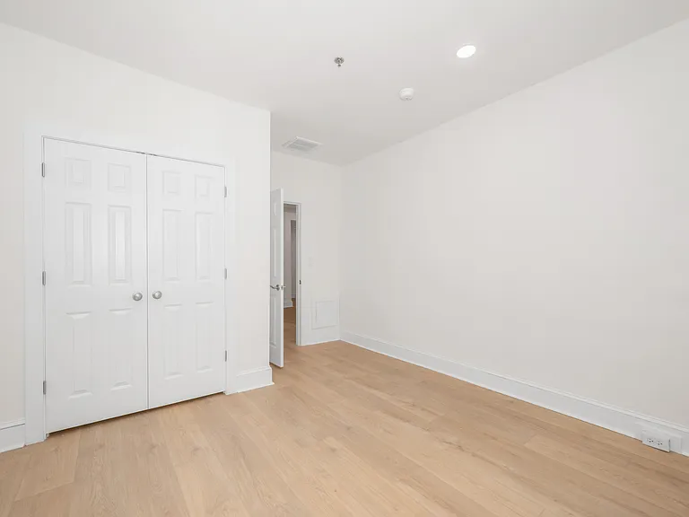 112 N Market St #0 — Photo 15