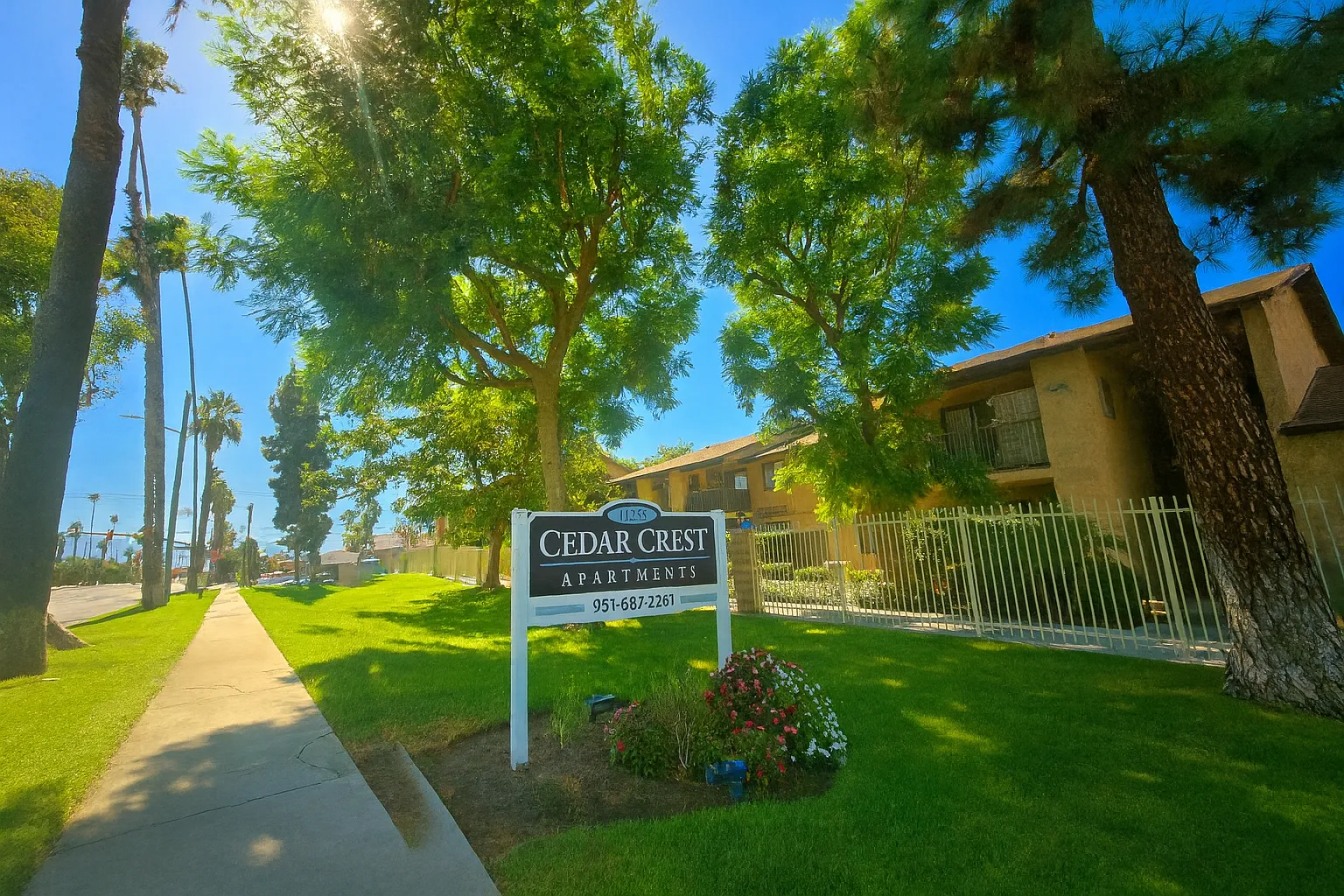 Cedar Crest Apartments — Photo 2