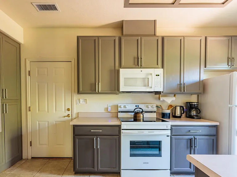 Dusty Rose Dr — Photo 4