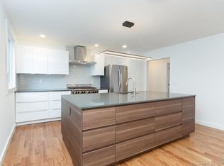 2537 Post Rd, Southport, CT 06890