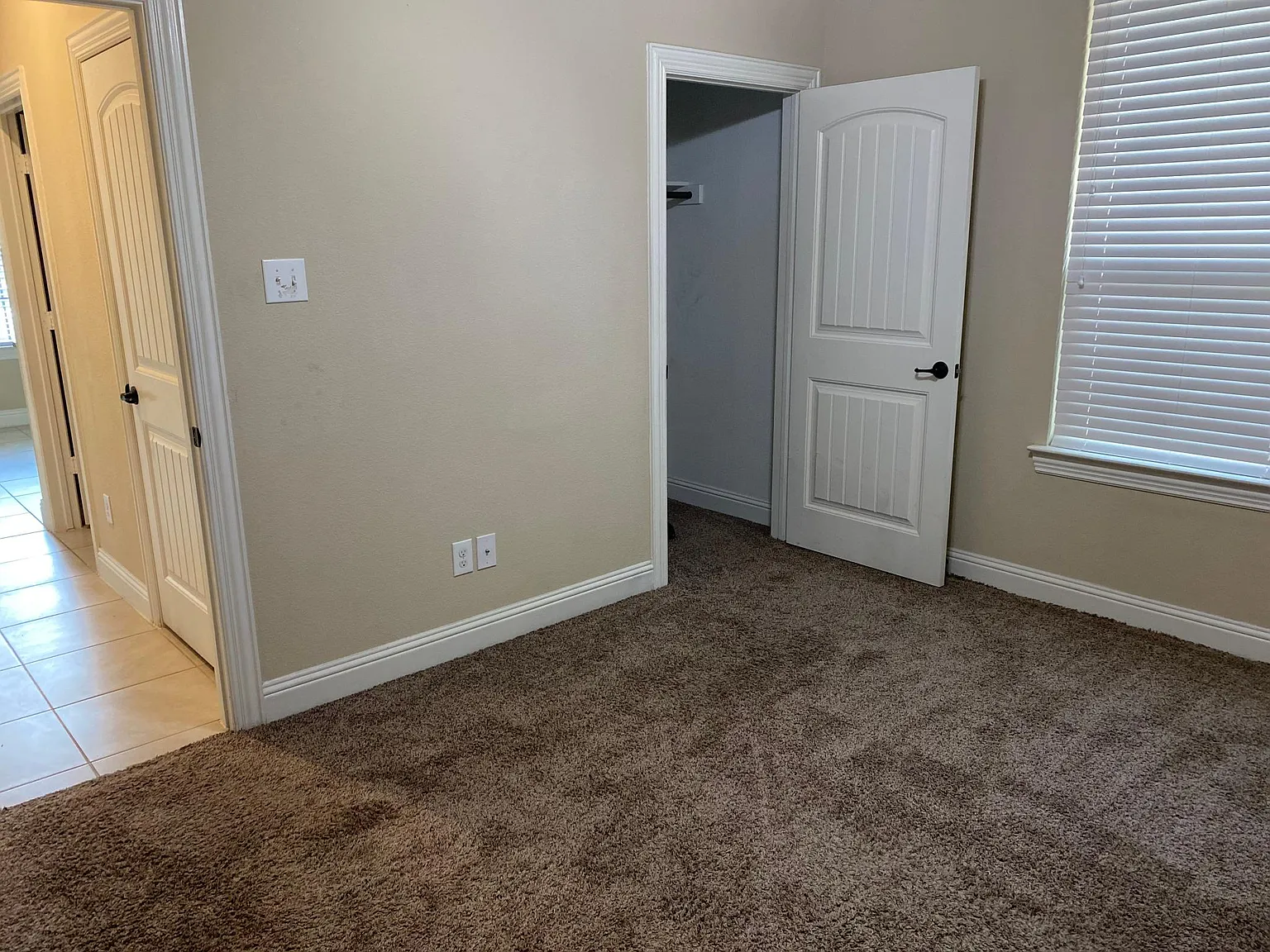 1 bed, 650 sqft, $1,150 — Photo 4