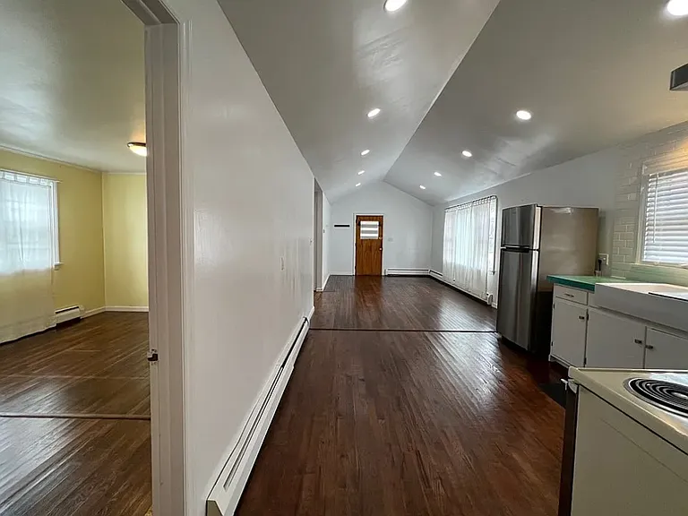 76 Harding Ave — Photo 2