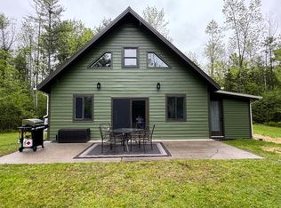 200 Corlear Dr, Willsboro, NY 12996