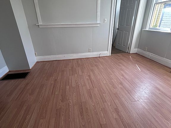 3rd image of 29 Faxton St #1R