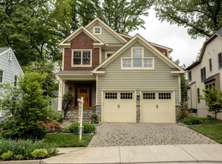 5217 11th Rd N, Arlington, VA 22205