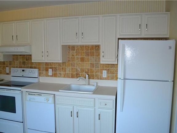 2nd image of 2205 Village Dr