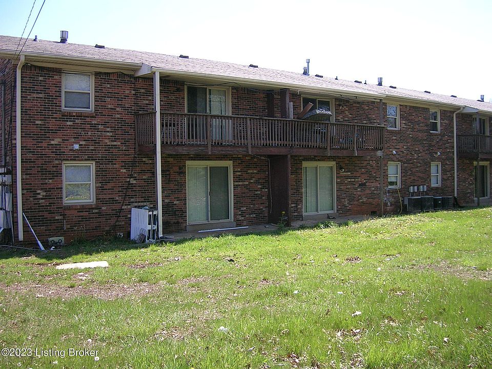 2nd image of 255 University Dr