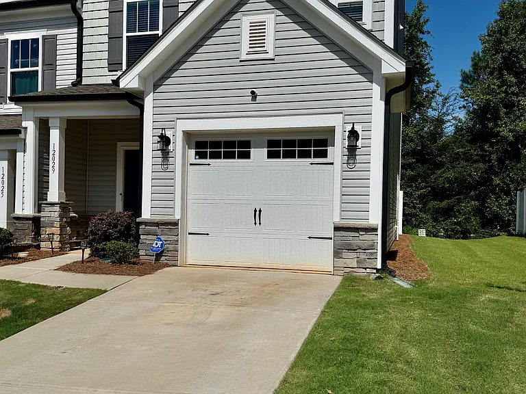 12029 Basking Dr — Photo 2