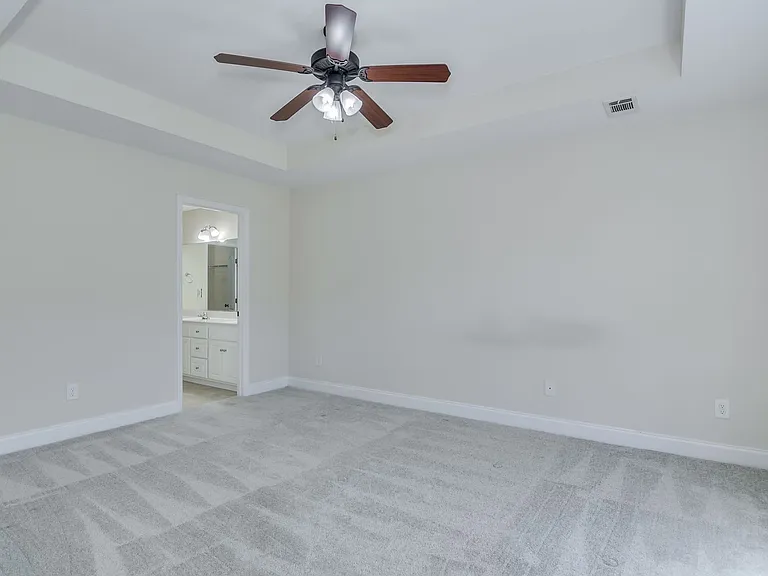 804 Bryan Cir — Photo 16
