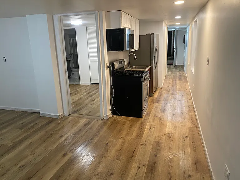1619 S Loomis St #G — Photo 2