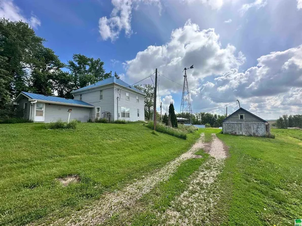 28424 38 #C, Merrill, IA 51038