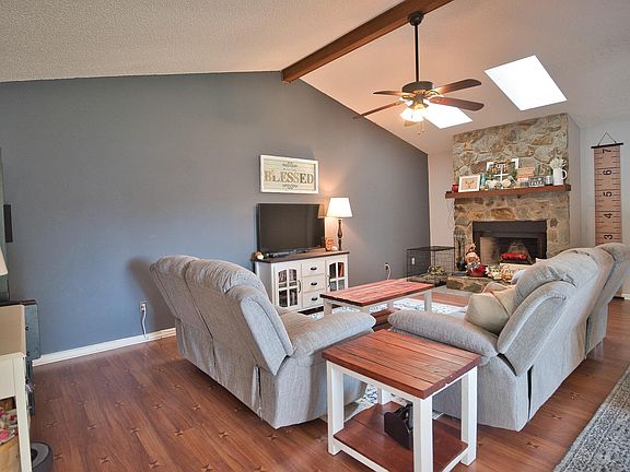 5th image of 10142 Geni Hill Cir N