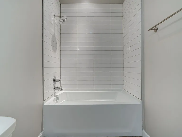 160 Morrow Ave #208 — Photo 14