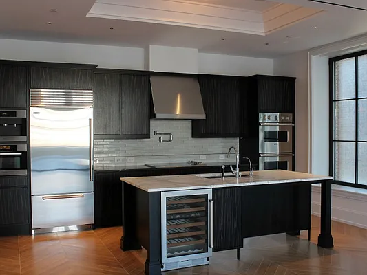 Rented by Sotheby's International Realty | media 18
