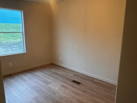 5th image of 70202 Jolon Rd Space 3