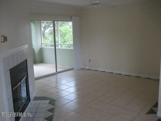 1800 The Greens Way #710 — Photo 2