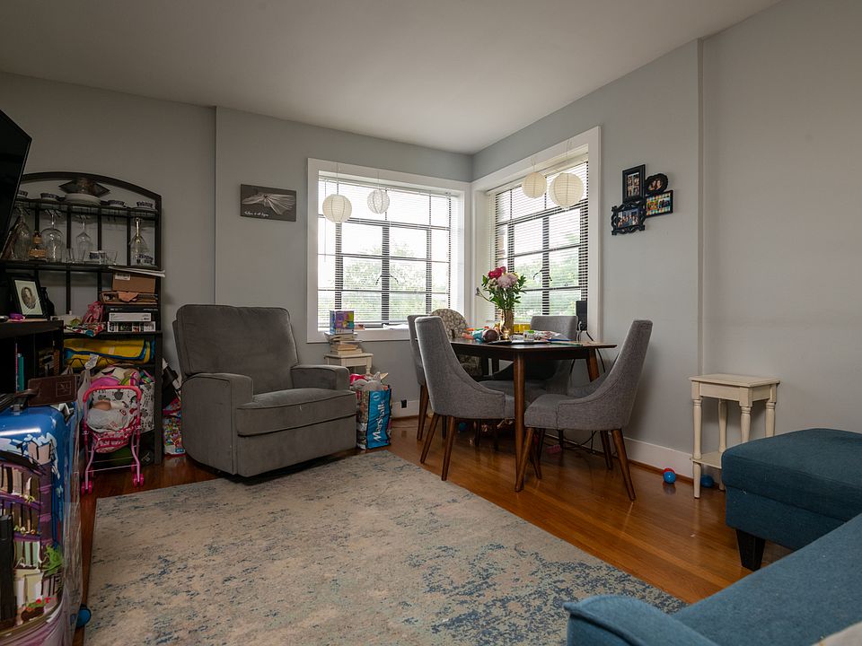 2911 Newark St NW #26-1_08192022
