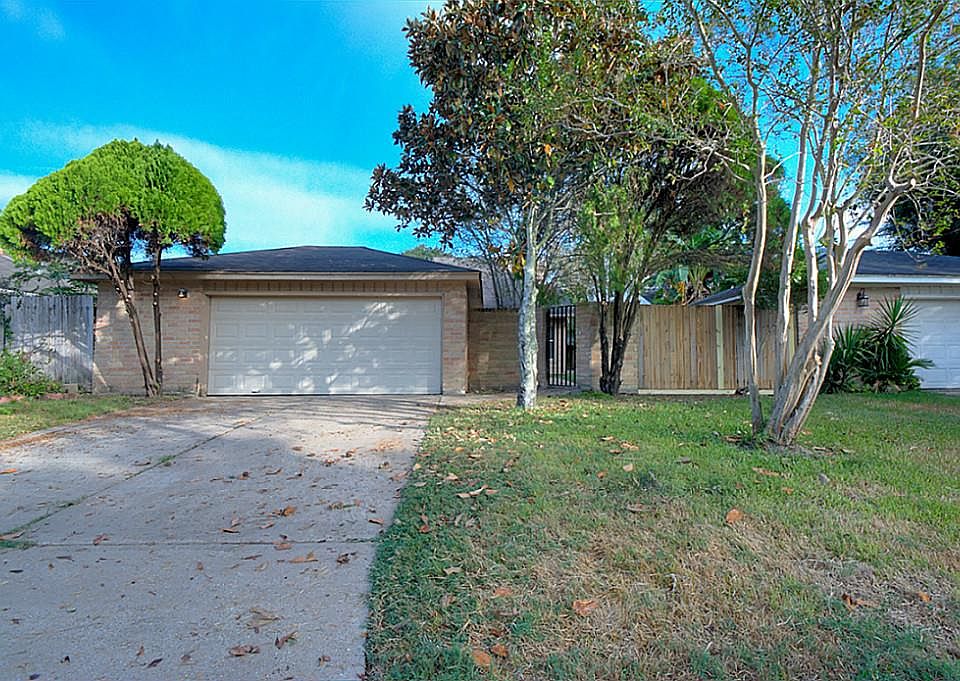 1st image of 13818 Aspen Hollow Ln