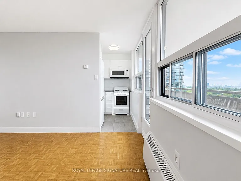 1500 Bathurst St #1201 — Photo 2