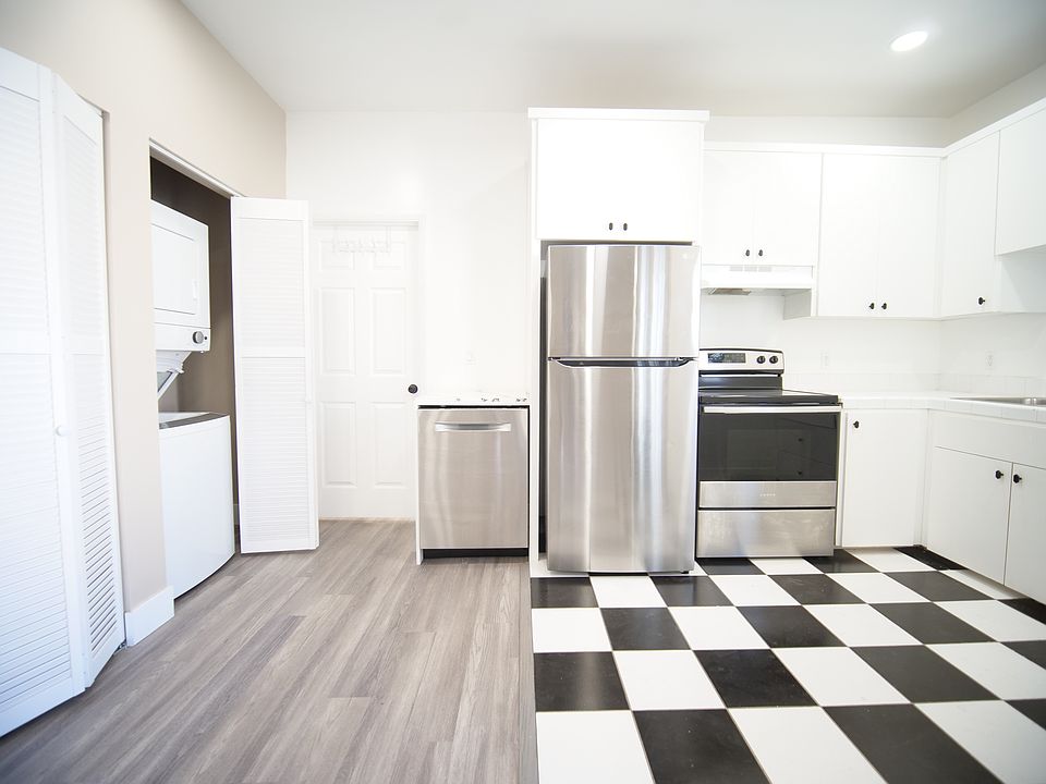 1st image of 7761 Melrose Ave #2