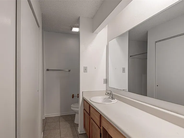 1228 Avenue O #H — Photo 20