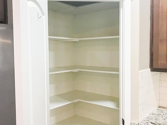 Walk In Pantry