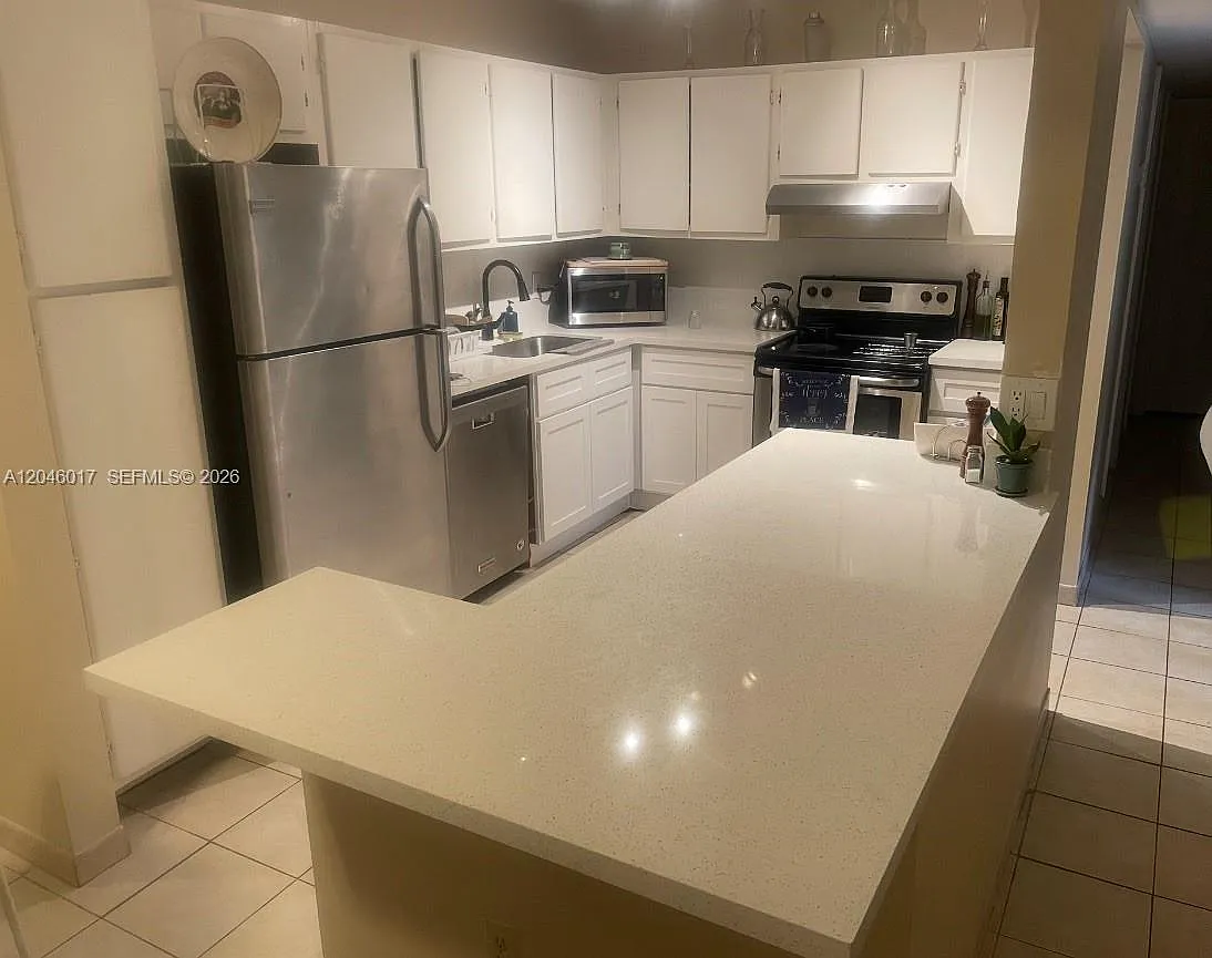 Heather Walk Condo — Photo 2