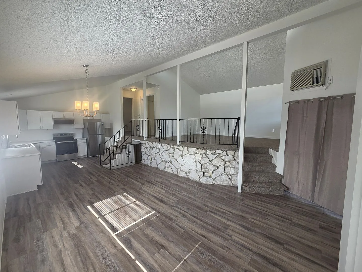 1012 W. Walton Ave. — Photo 3