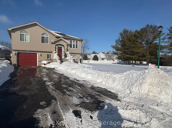 1 Saint Andrews Dr, Meaford, ON N4L 0A2