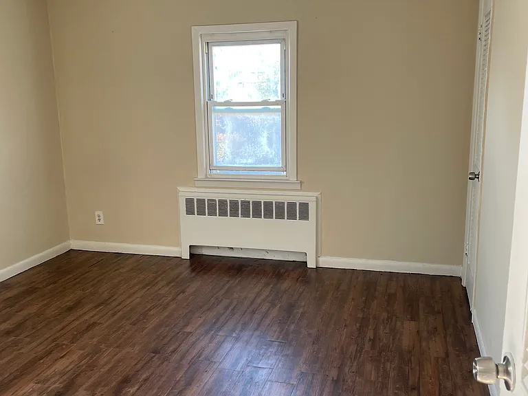 112 Burhans Ave #2 — Photo 11