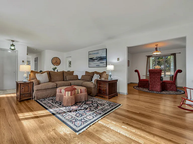 106 Litton Hts — Photo 12