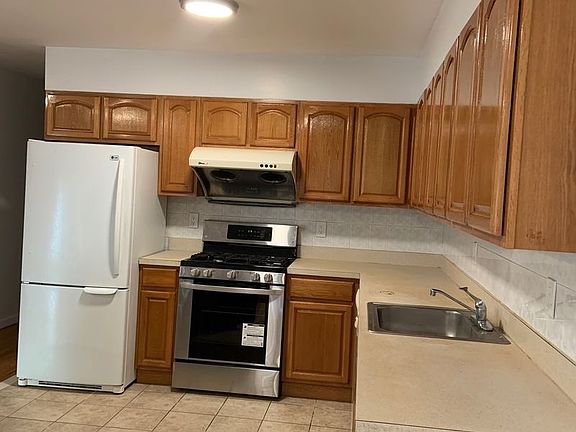 2nd image of 8529 118th St #2